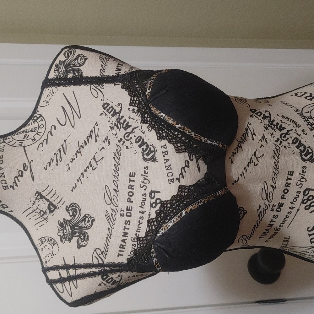 Victoria Secret, Very Sexy, 34B Bra